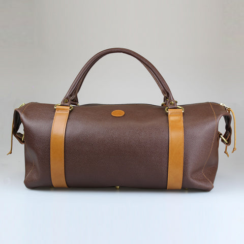 Beautiful 'caviar' grain leather large luggage bag in Brown with Tan trim-think Louis Vuitton colour way!
